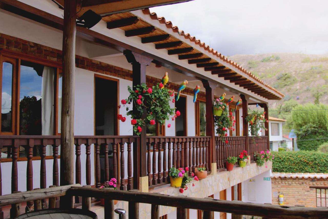 Hotel Villa Alegria Sachica Exterior photo