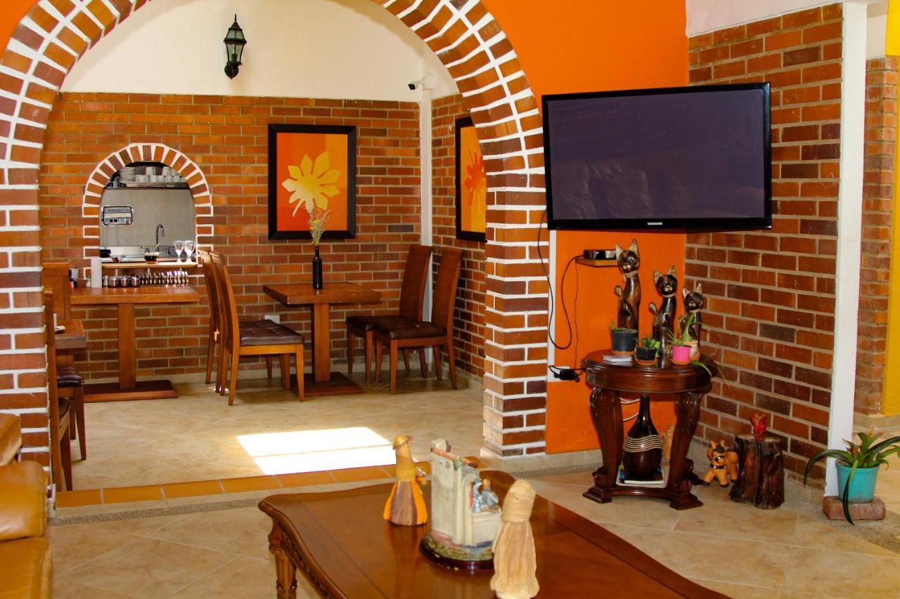 Hotel Villa Alegria Sachica Exterior photo