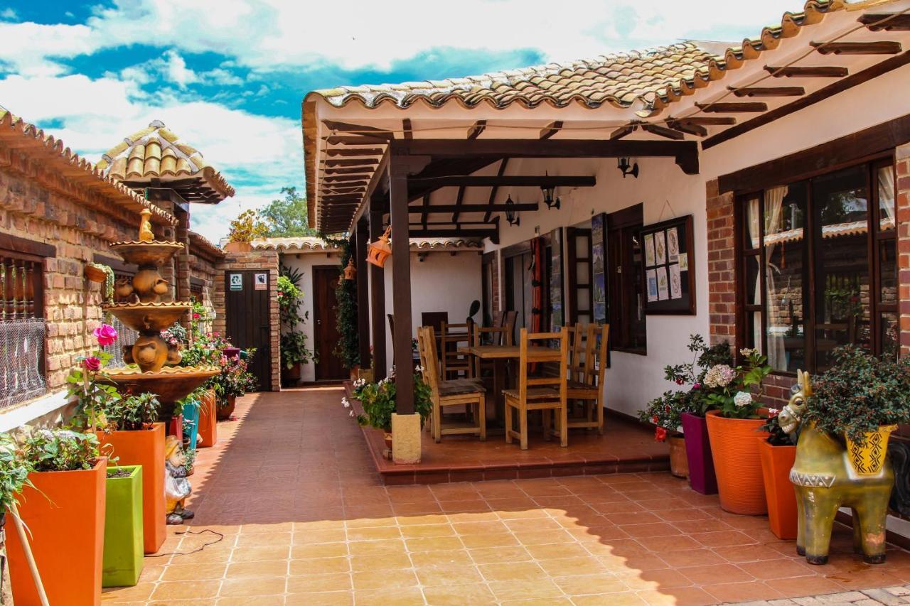 Hotel Villa Alegria Sachica Exterior photo